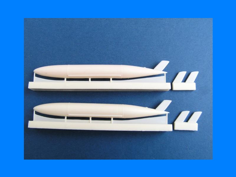 U72-087 F-105 upgrade 450 gallon fuel tanks 1/72